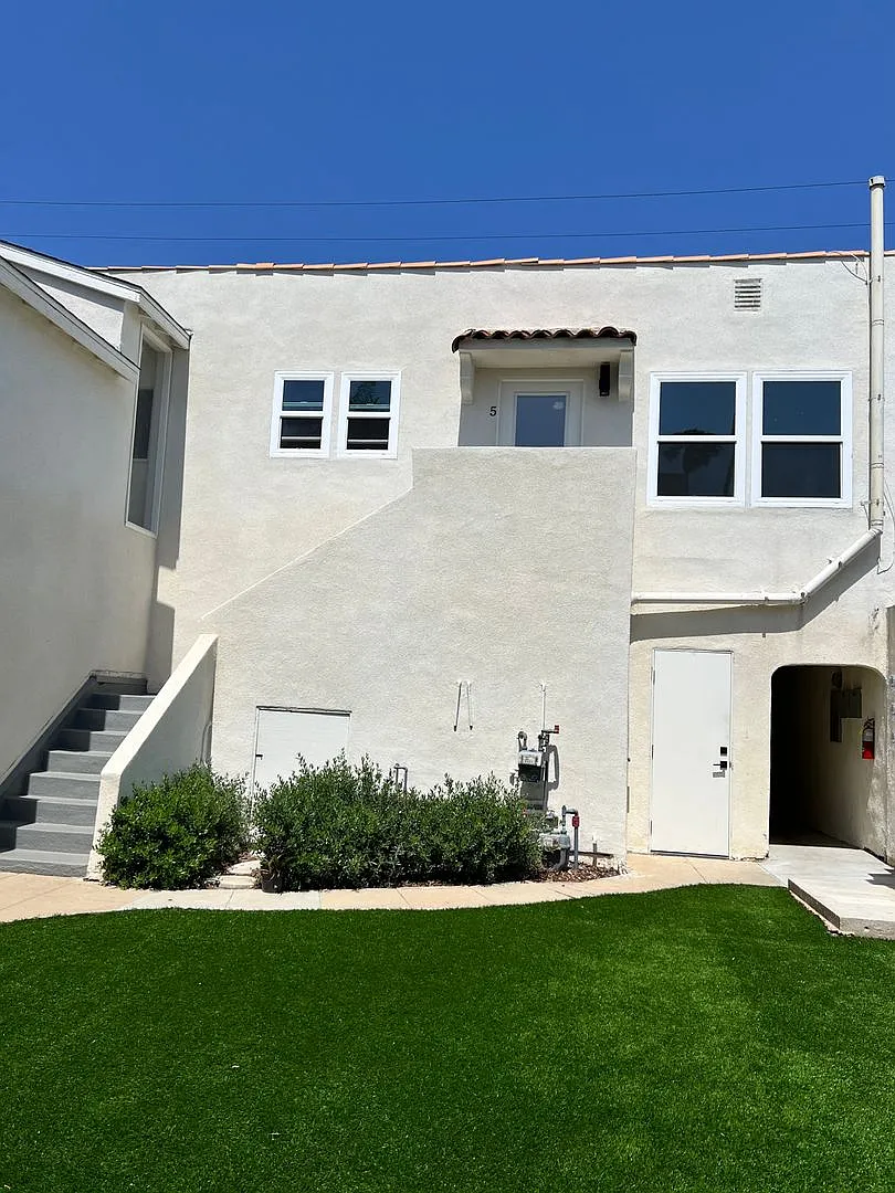 Building Photo - 917 Lincoln Blvd