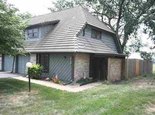 2727 W 24th Ter, Lawrence, KS 66047