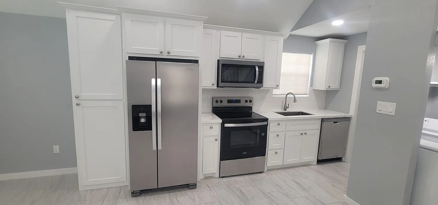 2 bed, 900 sqft, $1,450 — Photo 2