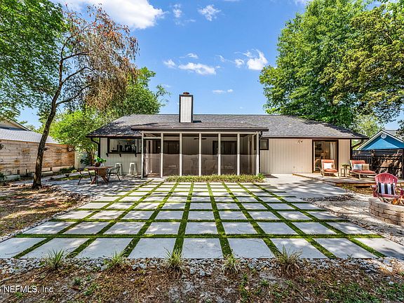 2nd image of 2109 INDIAN SPRINGS Drive