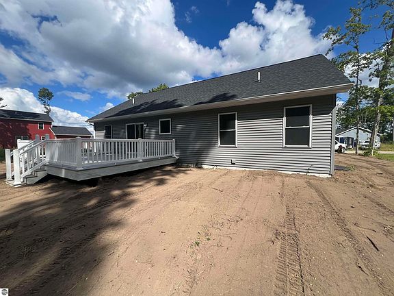 3rd image of 5669 Chokeberry Ln