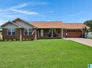 25 Green Acres Ln, Trafford, AL 35172