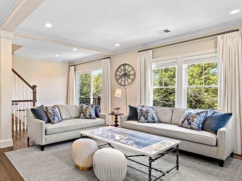1st image of 44 Atherton Rd #2