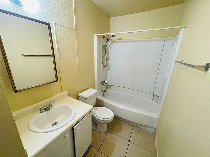 330 E Corona Rd #1103 — Photo 8