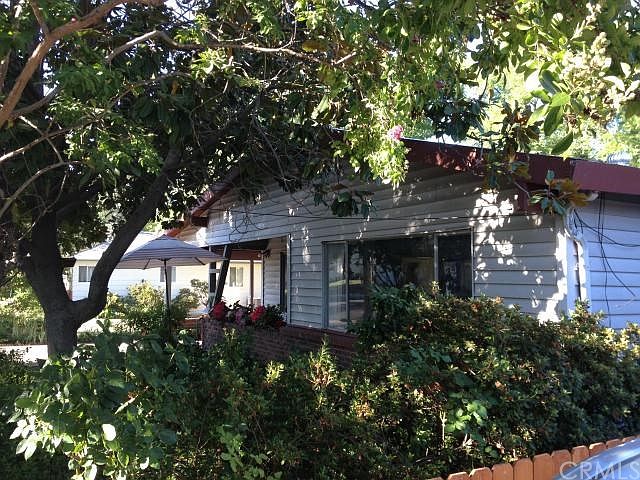 2nd image of 2252 Perkins Ave