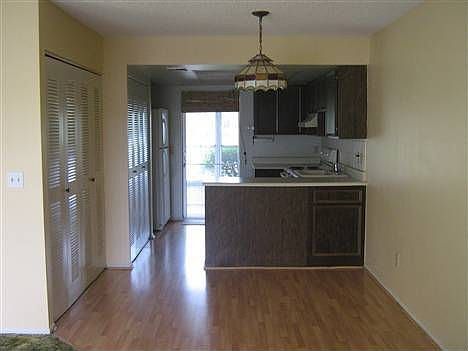 4th image of 14 W Country Cove Way