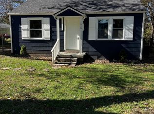 1816 Parkway Ave, Columbia, TN 38401