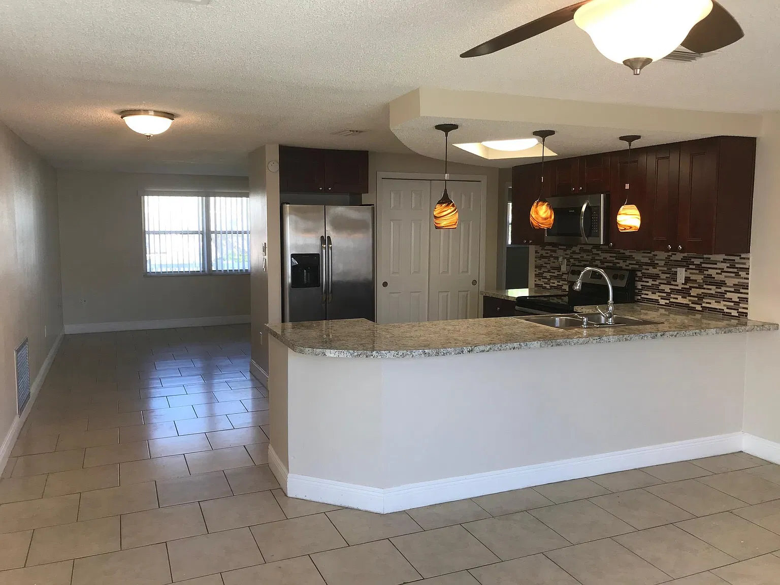 2 bed, 1244 sqft, $1,785 — Photo 4