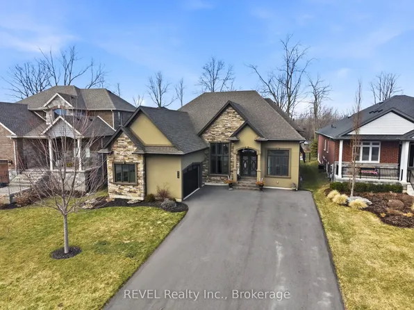713 Clarence St, Pt Colborne, ON L3K 0A8