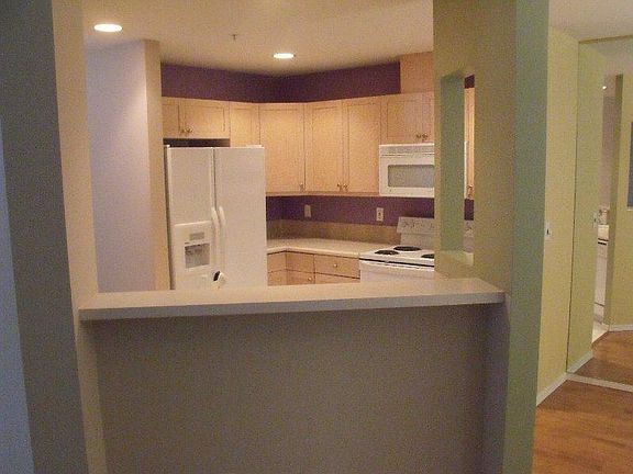 4th image of 16811 6th Ave W #A