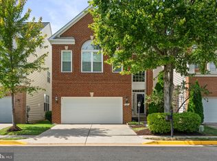 8360 Middle Ruddings Dr, Lorton, VA 22079