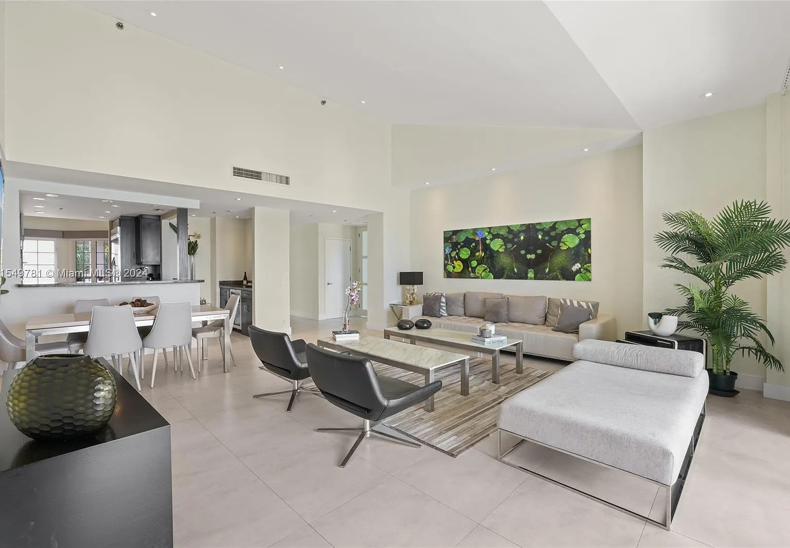 Bayside Village Condo — Photo 2