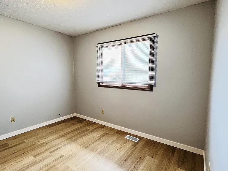 431 S Village Ct #1 — Photo 25