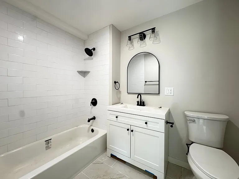 358 Campbell Ave — Photo 14