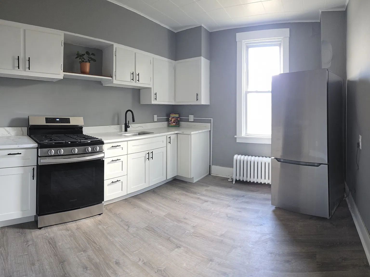 2 bed, 1000 sqft, $1,225 — Photo 4