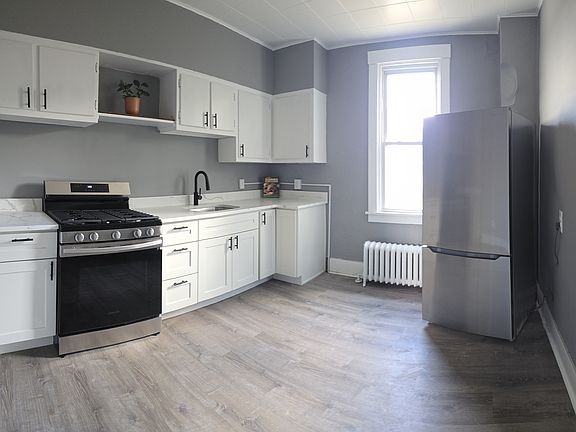 4th image of 602 Brinton Ave
