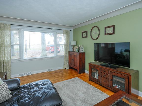 13028 S 18th St-104