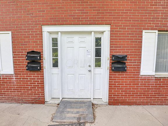 2nd image of 251 S Napoleon Ave