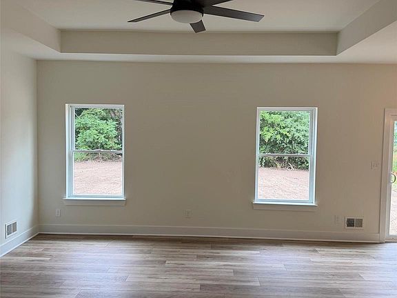 2nd image of 213 McFarland St