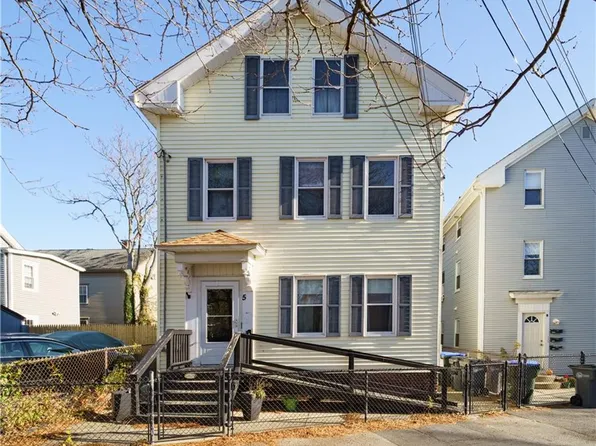 5 Goulding St, Providence, RI 02906