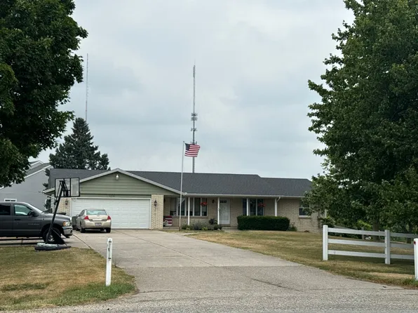 7087 Byron Rd, Zeeland, MI 49464