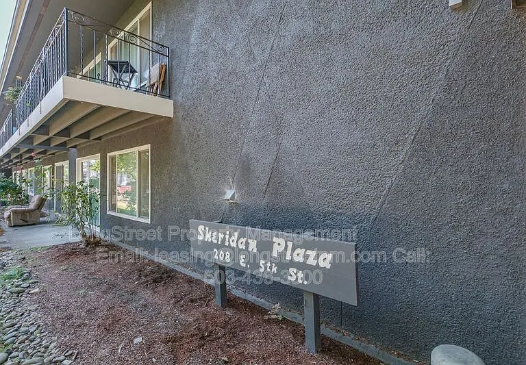 208 5th Ave SE #208 — Photo 55