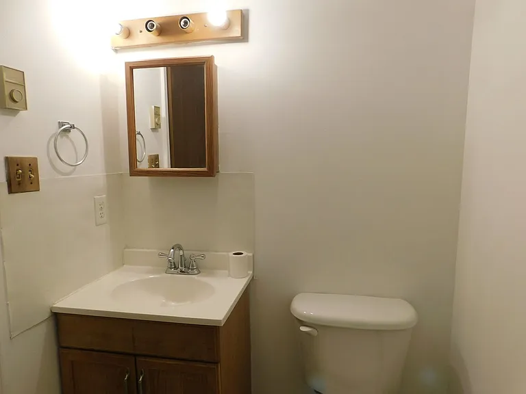 230 Waterford Ln — Photo 14