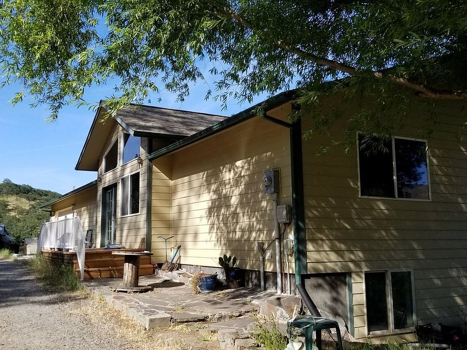 1st image of 1300 Oak Hill Dr