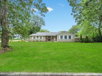 31 Essex Drive, Coram, NY, 11727
