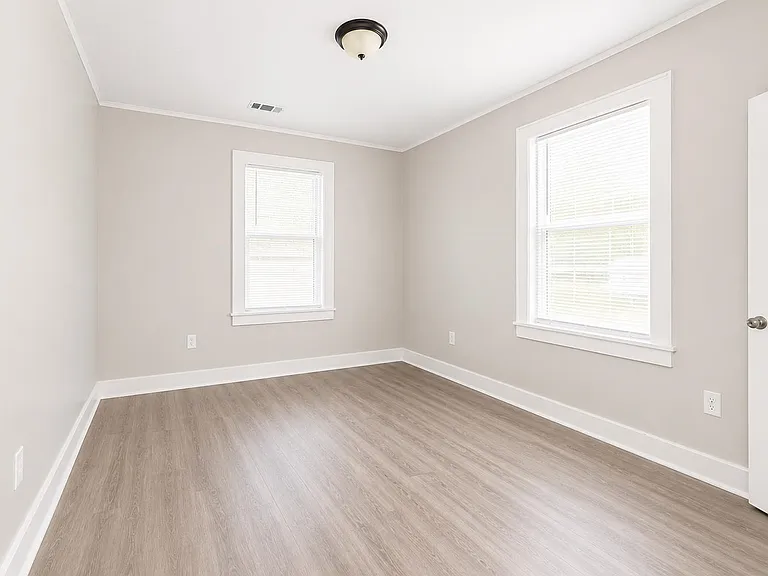 846 Birch St — Photo 8