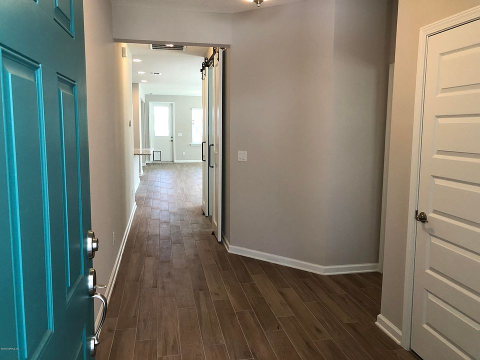 1st image of 145 Bella Dr