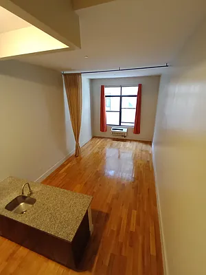 Rented by City Vista Inc | media 41