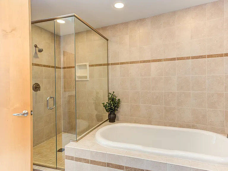 2608 Erwin Rd #417 — Photo 29