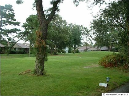 2nd image of 29A Gramercy Ln #A