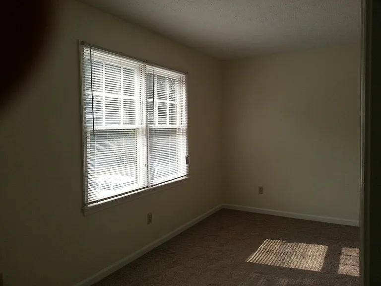 115 Mill Lane Rd — Photo 5