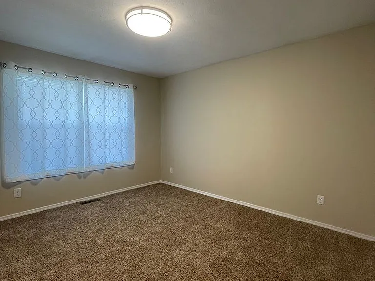 4442 W Normal St — Photo 22