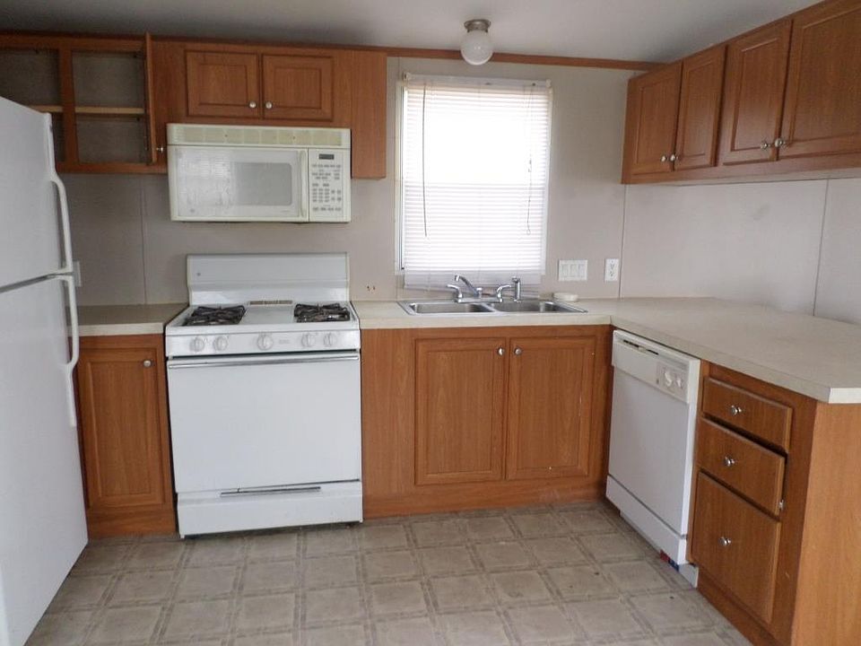 2nd image of 5325 Van Orden Rd 117 #117