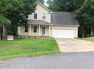 2904 Forest Glen Dr, Sanford, NC 27330