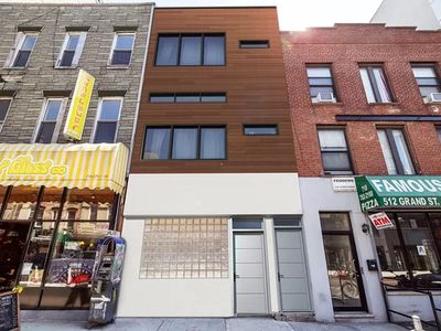 514 Grand St, Brooklyn, NY, 11211