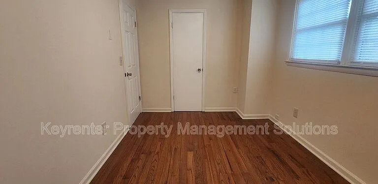825 Highland Ave — Photo 6