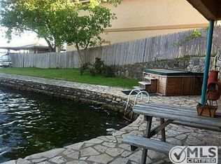 4319 Resort Dr, Granbury, TX 76048