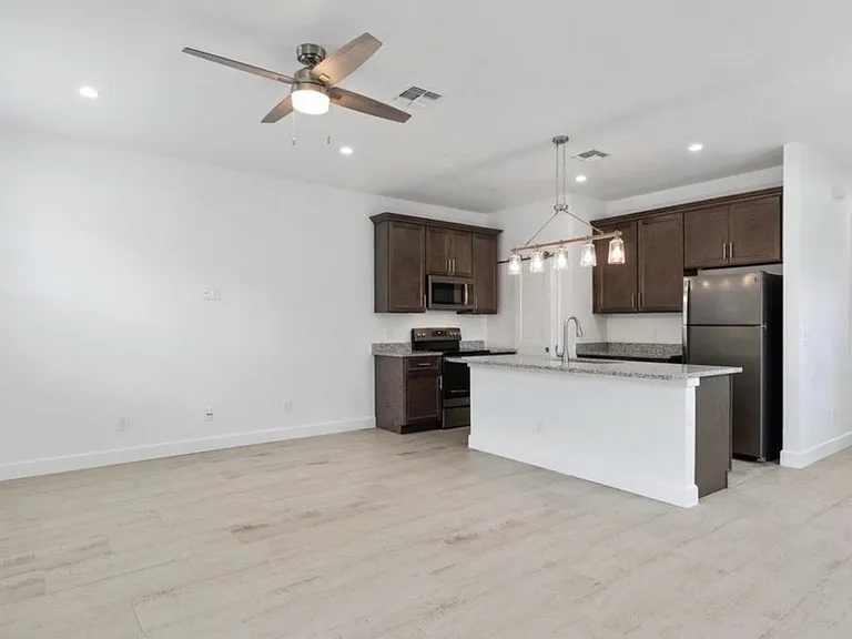 144 Luma Pl — Photo 10