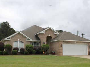 393 Rogers Way, Columbus, MS 39702