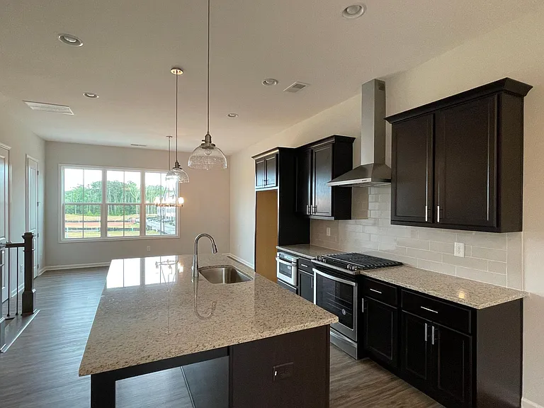 6540 Cortland Walk — Photo 8
