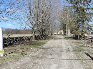 405 Wawecus Hill Rd, Norwich, CT 06360