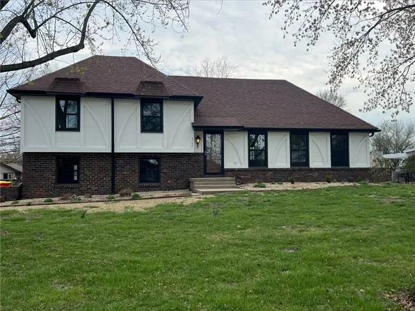 2108 Countryside Dr, Pittsburg, KS 66762