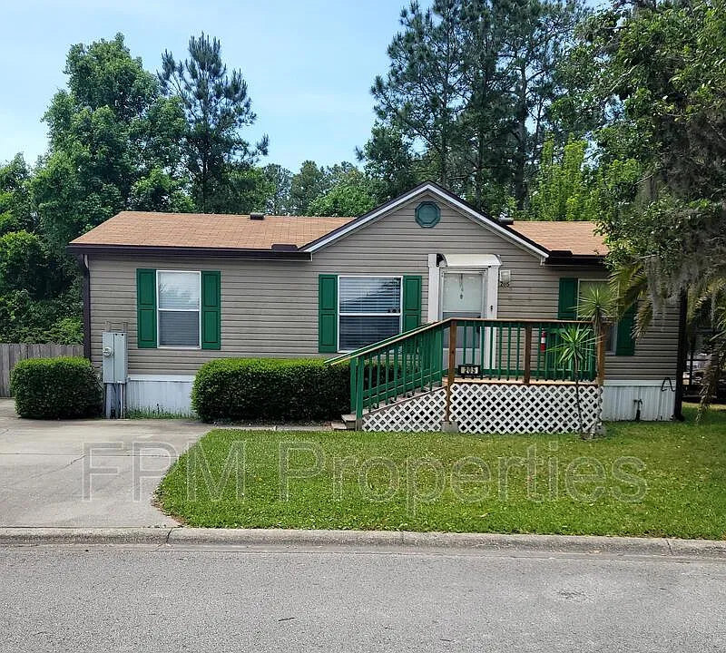 205 Vintage Oak Cir
