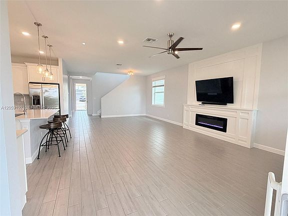 3rd image of 1344 Wandering Willow Way