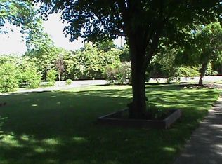 25919 Garfield Ave, Olmsted Falls, OH 44138