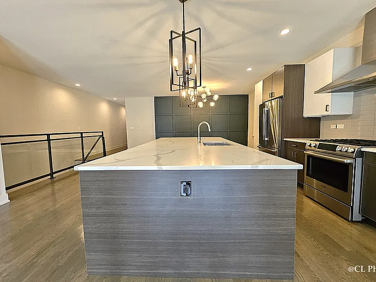 3620 W Diversey Ave #1B — Photo 5